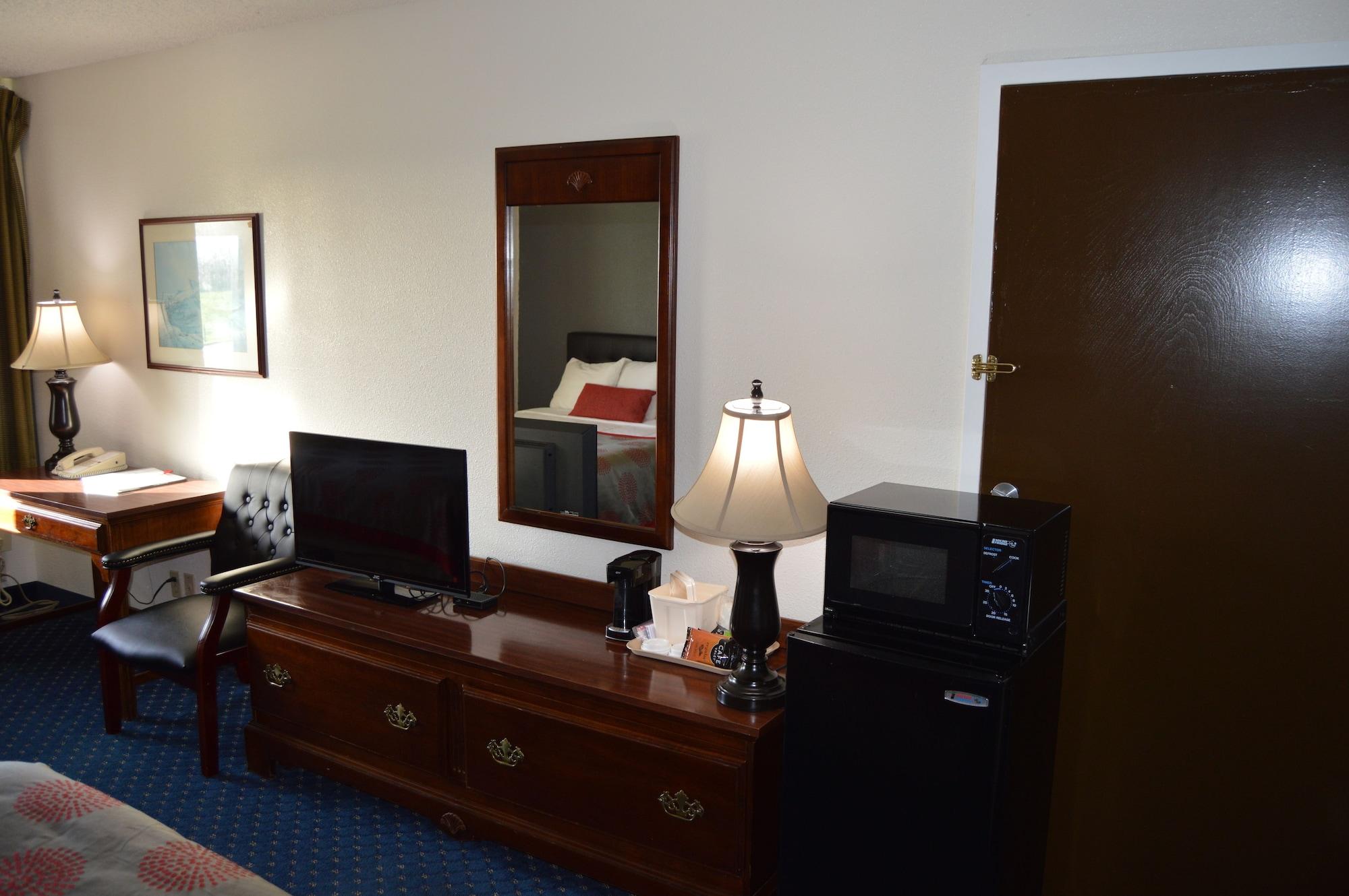 Ramada By Wyndham Arcata Hotel Екстериор снимка