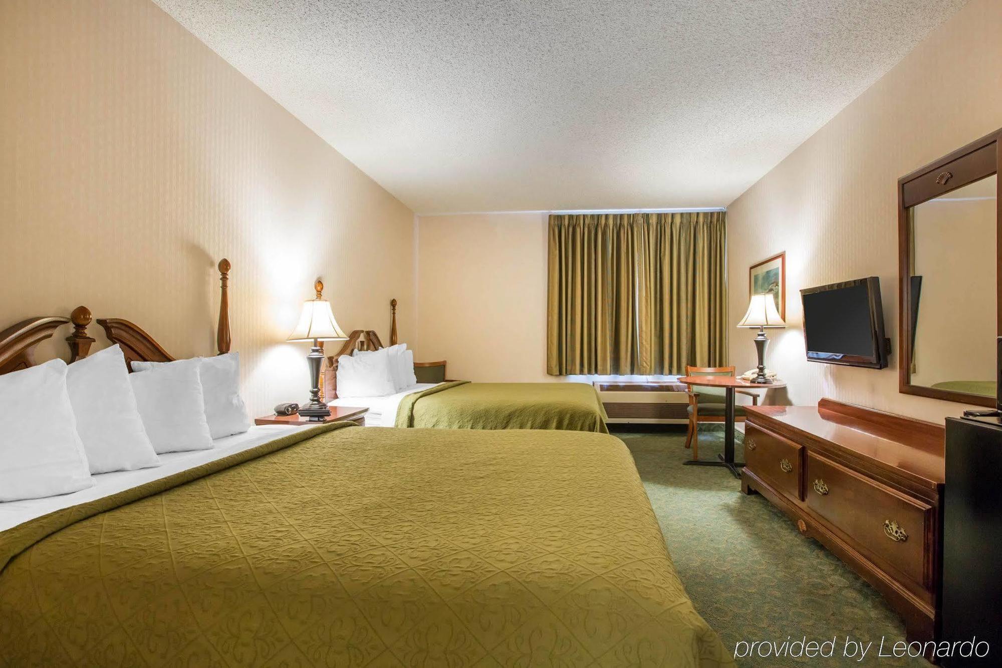Ramada By Wyndham Arcata Hotel Екстериор снимка