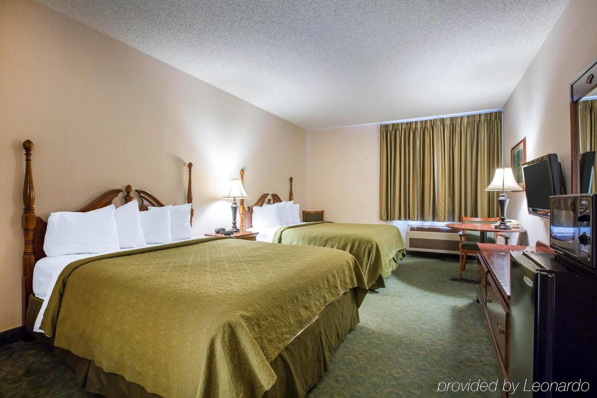 Ramada By Wyndham Arcata Hotel Екстериор снимка